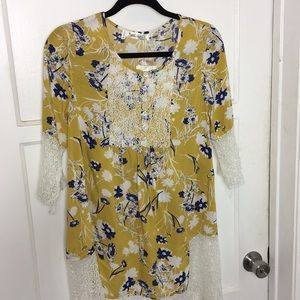 Available lace blouse size small NEW